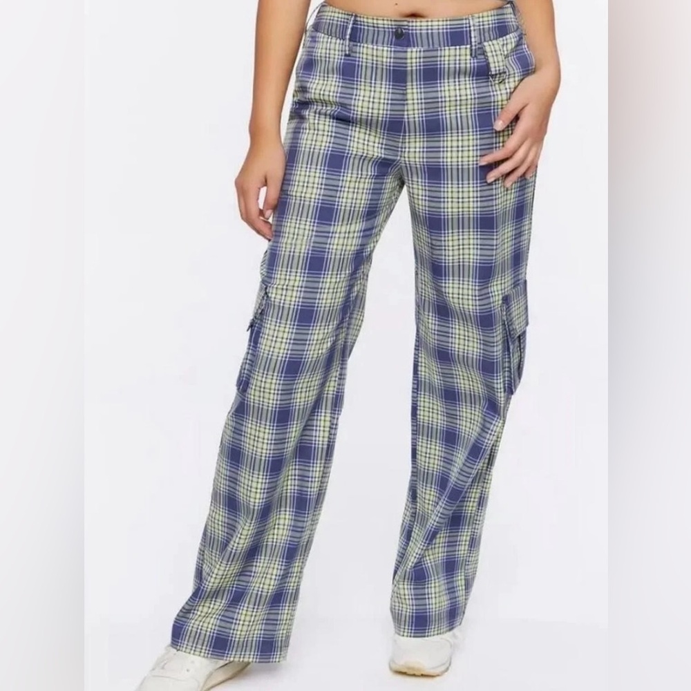 Forever 21 Plaid Cargo Women's Pants